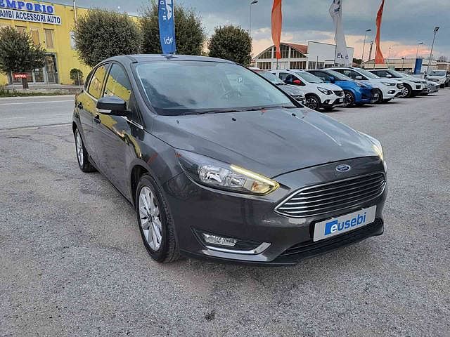 Ford Focus 1.6 120 CV GPL Titanium