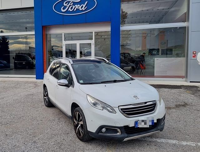 Peugeot 2008 1.6 VTi 120CV Allure