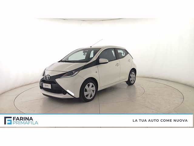 Toyota Aygo 1.0 VVT-i 69 CV 5 porte x-play TSS
