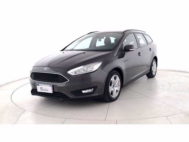 Ford Focus 1.5 EcoBlue 120 CV plus da F1 .