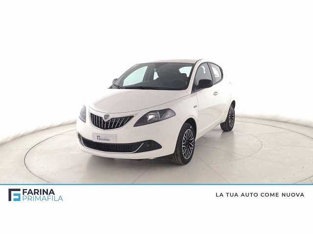 Lancia Ypsilon 1.0 Hybrid PLATINO