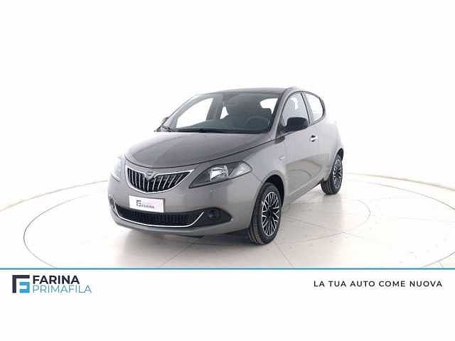 Lancia Ypsilon 1.0 Hybrid PLATINO