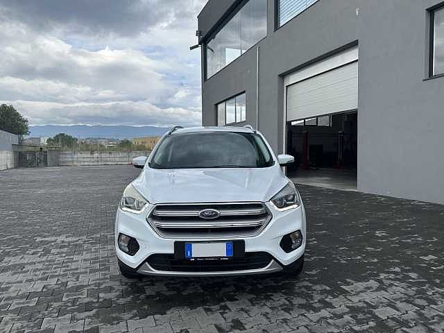 Ford Kuga 1.5 TDCI 120 CV 2WD Plus da Giorgio Aversente .