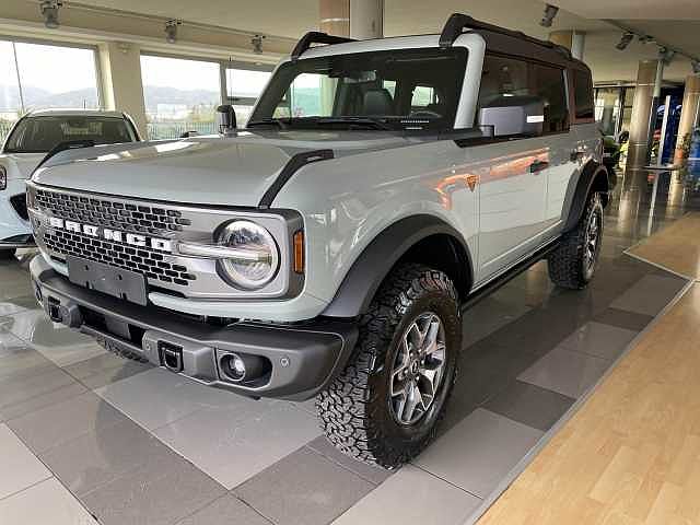 Ford Bronco 2.7 EcoBoost V6 335CV Badlands da Giorgio Aversente .