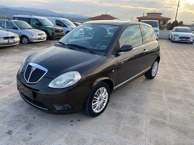 Lancia Ypsilon 1.3 MJT 75 CV