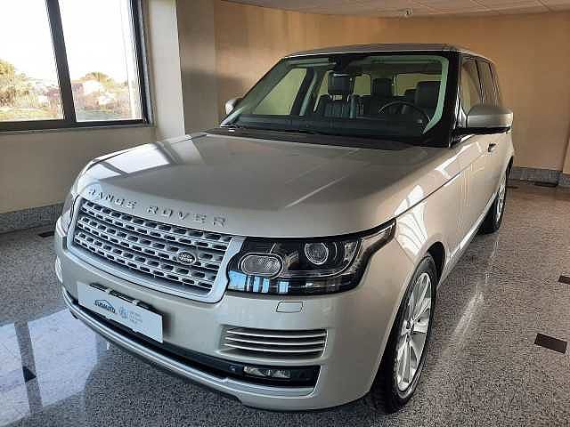 Land Rover Range Rover 4.4 SDV8 Vogue