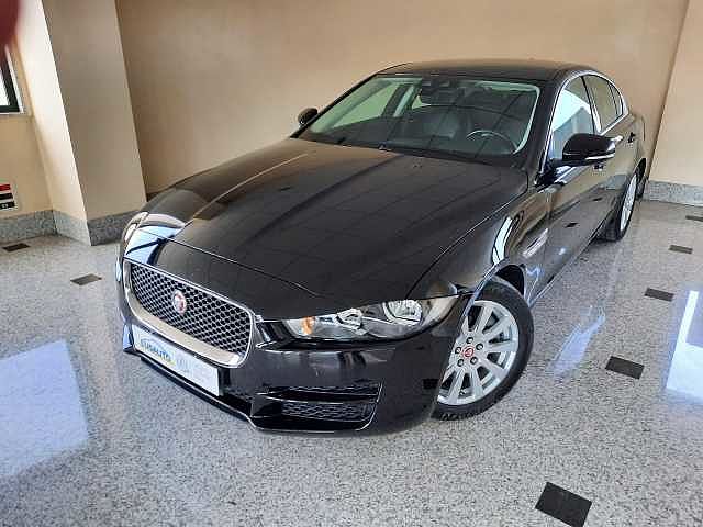 Jaguar XE 2.0 D Turbo 180CV aut. Prestige