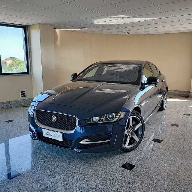 Jaguar XE 2.0 D Turbo 180CV aut. AWD R-Sport