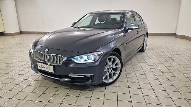 BMW Serie 3 320d Modern AUTO da Glm . (L'Auto)