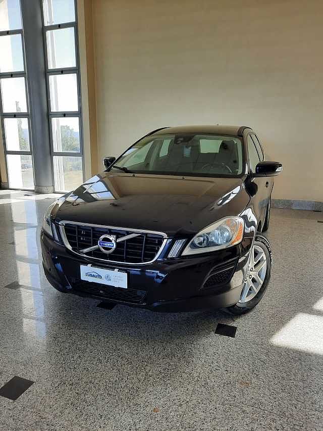 Volvo XC60 D4 AWD Geartronic Momentum