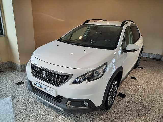 Peugeot 2008 PureTech 82 Allure da Glm . (L'Auto)