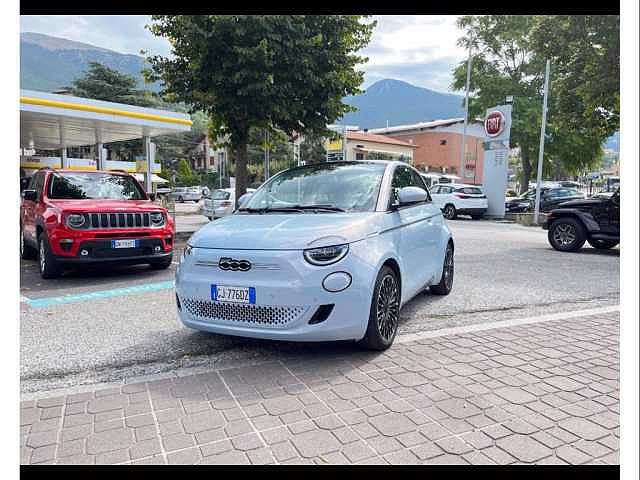 Fiat 500 La Prima 500e 42 kwh la prima da Satiri .