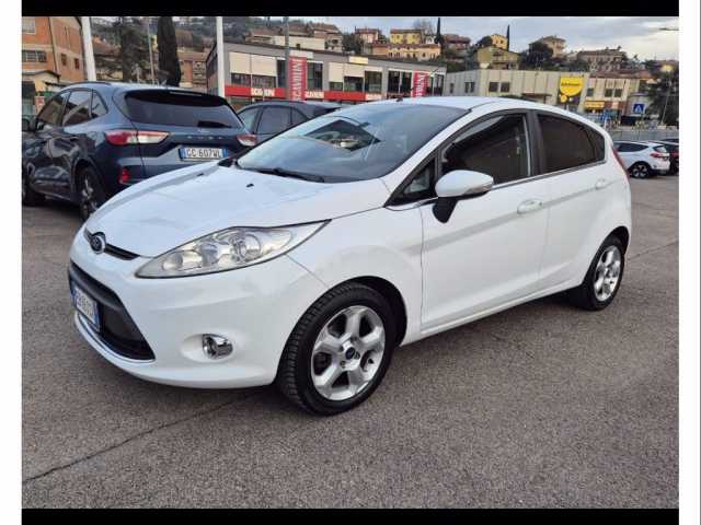 Ford Fiesta 5 Porte 1.6 TDCi Titanium