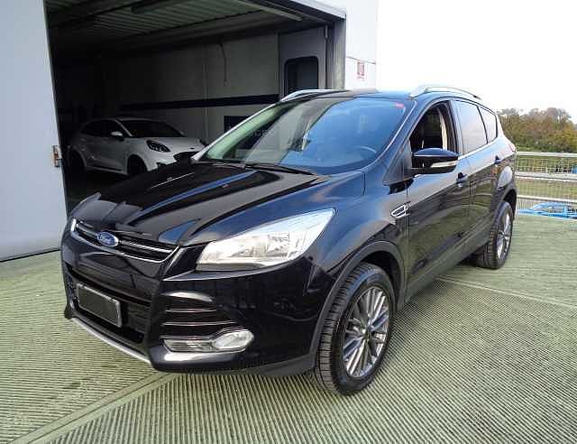 Ford Kuga 2.0 TDCI 150 CV 4WD Powersh. Titanium S&S