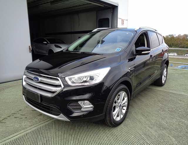 Ford Kuga 1.5 TDCI 120 CV S&S 2WD Powershift Edition