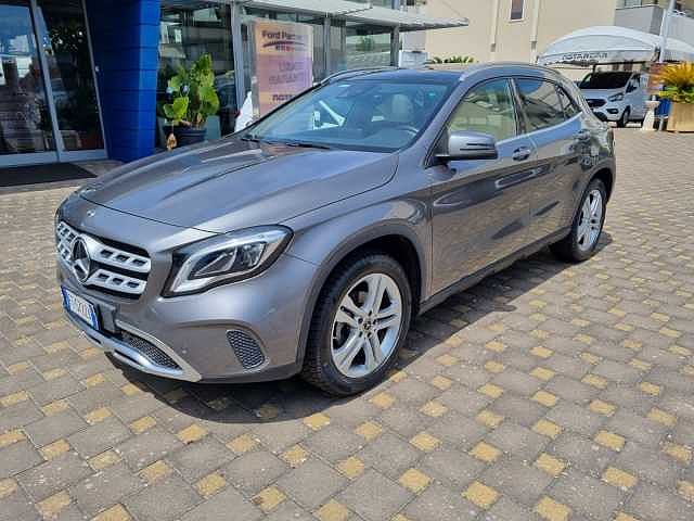 Mercedes-Benz GLA 200 d Automatic 4Matic Sport