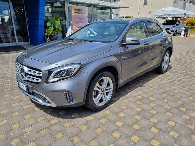 Mercedes-Benz GLA 200 d Automatic 4Matic Sport da Notarcar .