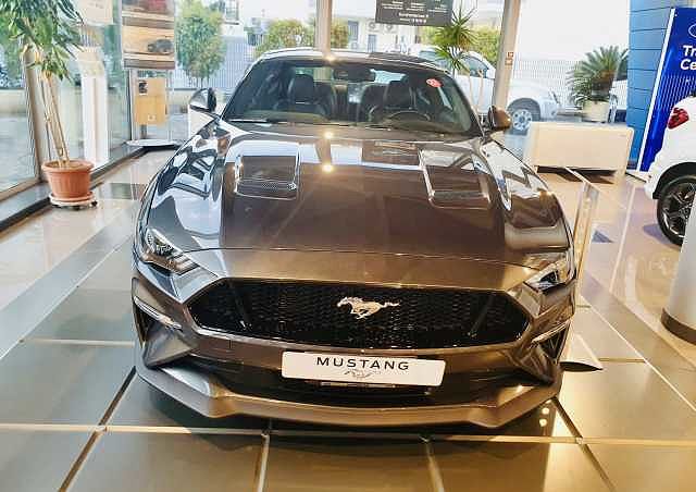 Ford Mustang Fastback 5.0 V8  automatico