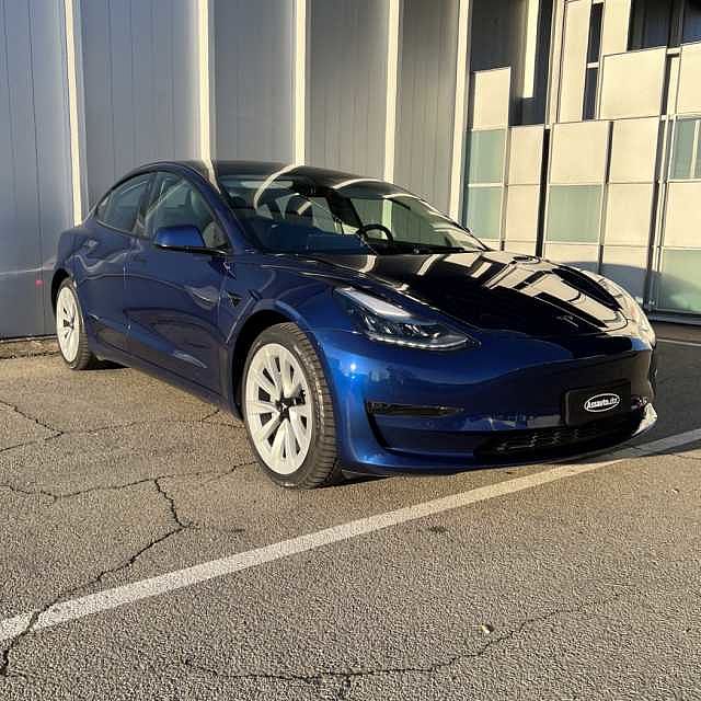 Tesla MODEL 3 LONG RANGE