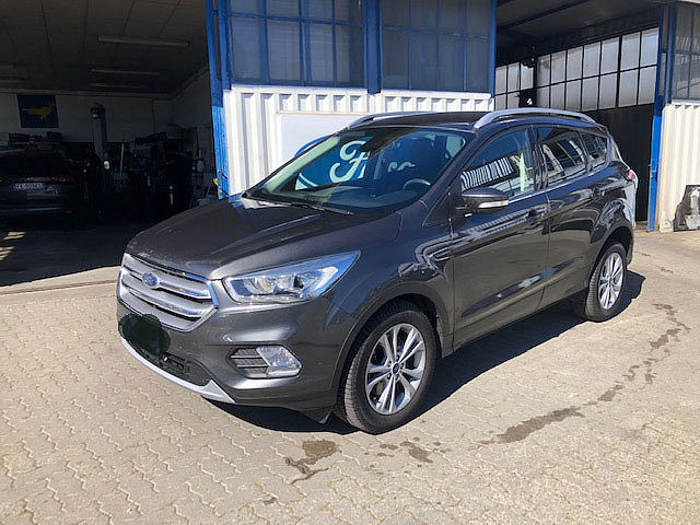 Ford Kuga 2ª serie 1.5 TDCI 120 CV S&S 2WD Powershift Titanium
