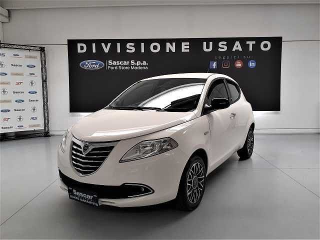 Lancia Ypsilon 3ª serie 1.2 69 CV 5 porte 30th Anniversary da Sascar .