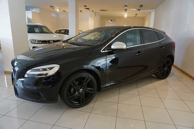 Volvo V40 D2 R-design Momentum