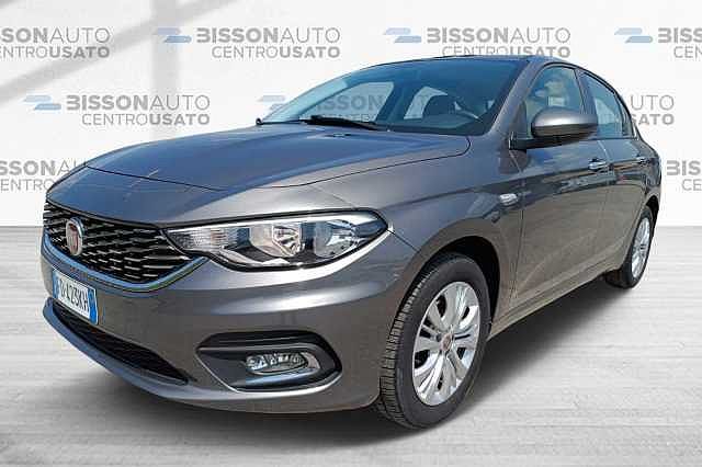 Fiat Tipo 1.4 4 porte Opening Edition da Bisson Auto .