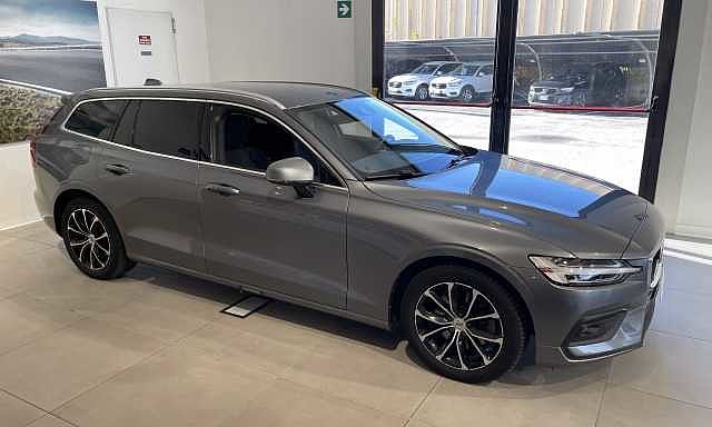 Volvo V60 II Momentum Pro, B4 mild hybrid (D) automatico