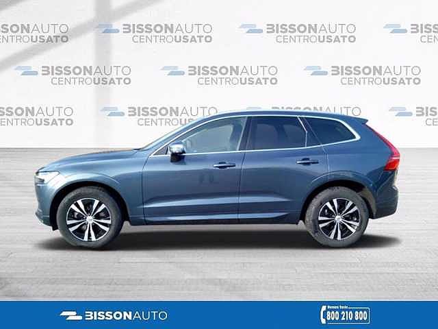Volvo XC60 II Momentum Pro, B4 AWD mild hybrid (D) automatico