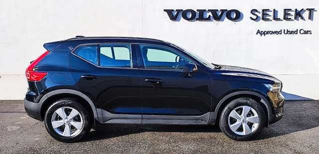 Volvo XC40 Momentum Core, T2 automatico