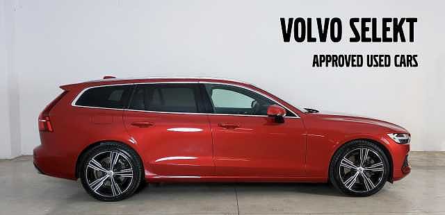 Volvo V60 II Inscription, B4 mild hybrid (D) automatico