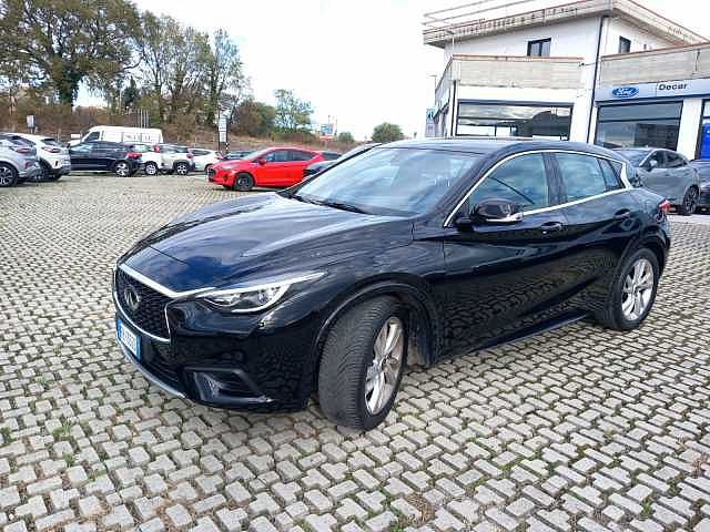 Infiniti Q30 1.5 diesel Sport