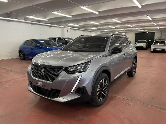 Peugeot 2008 PTech 130 S&S Allure Pack **KM0** da Carlo Mara Silcar