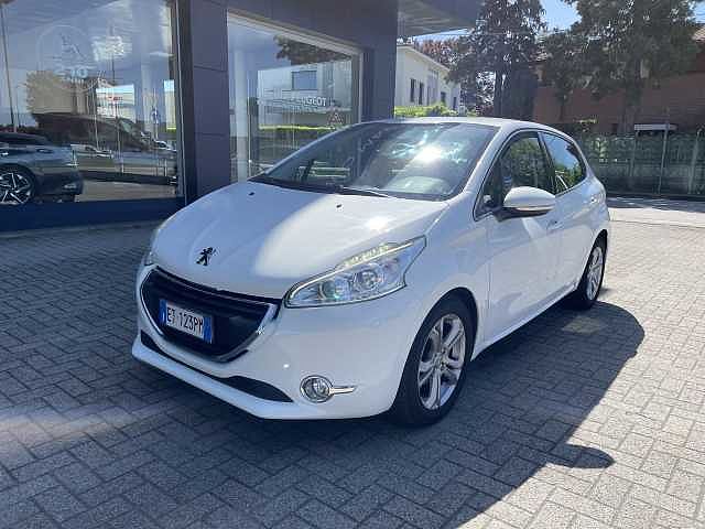 Peugeot 208 1.6 e-HDi 92 CV S&S 5 porte Allure da Carlo Mara Silcar