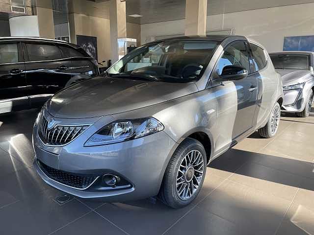 Lancia Ypsilon 1.0 Hybrid Gold Plus **KM0** PER NEOPATENTATI