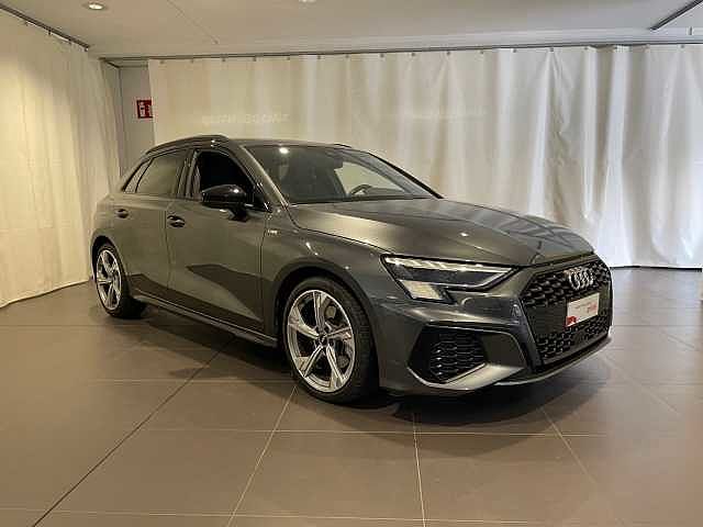 Audi A3 4ª serie SPB 30 TDI S line edition