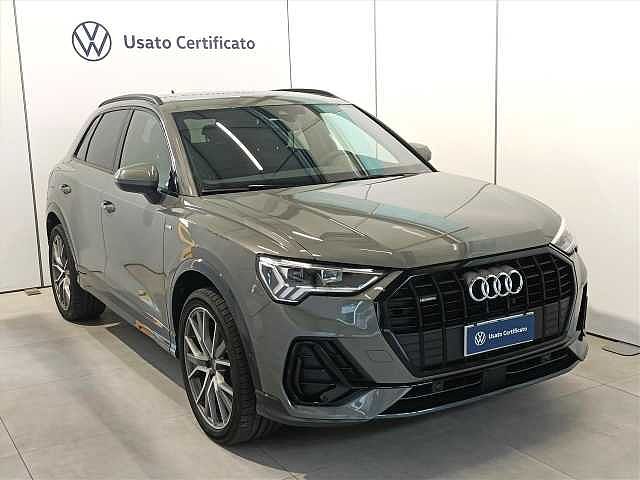 Audi Q3 45 TFSI QUATTRO S TRONIC S-LINE da AUTOCOGLIATI .