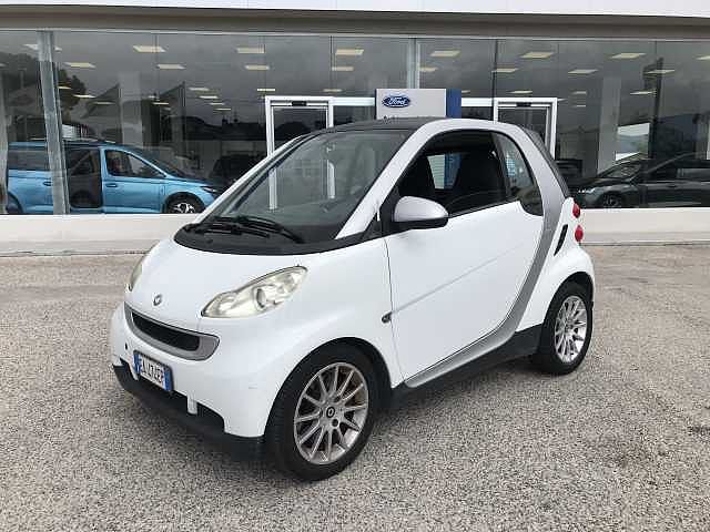 Smart fortwo 2ª serie 1000 52 kW MHD coupé pure