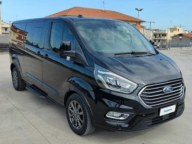 Ford Tourneo Custom 320 2.0 EcoBlue 185CV aut. PL Titanium