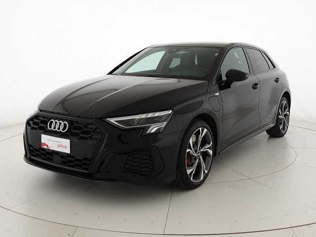 Audi A3 A3 SPB 45 TFSI e S tronic S line edition da Incar S.r.l.