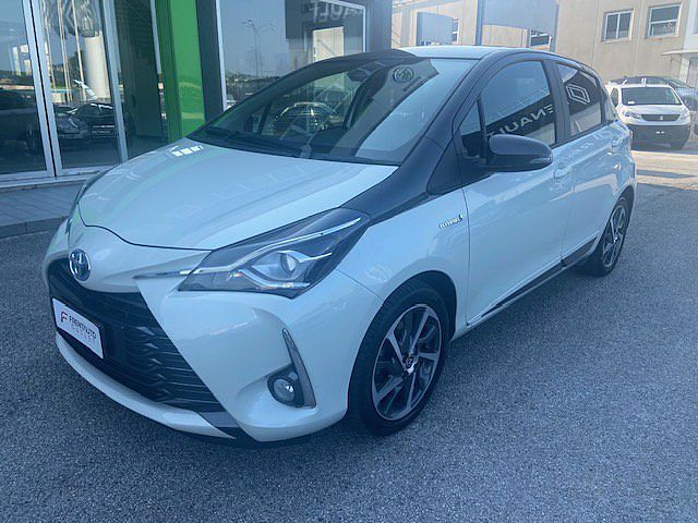 Toyota Yaris 1.5 Hybrid 5 porte Y20 Bitone da FRENTAUTO