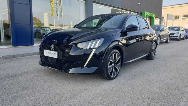 Peugeot 208 motore elettrico 136 CV 5 porte GT