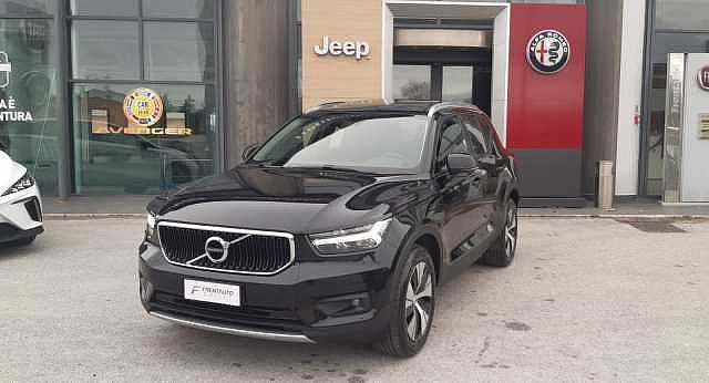 Volvo XC40 T2 Momentum Core