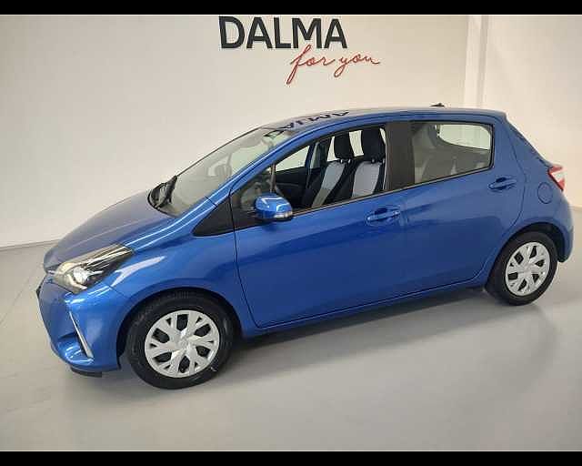 Toyota Yaris III 2017 Yaris 5p 1.0 Active my18