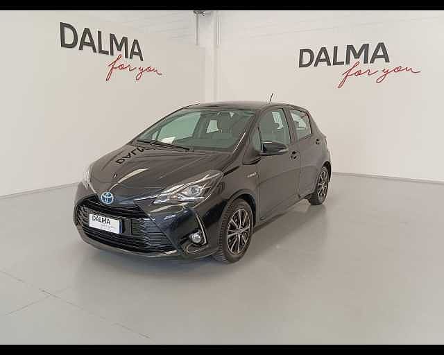 Toyota Yaris III 2017 Yaris 5p 1.5h Active my18