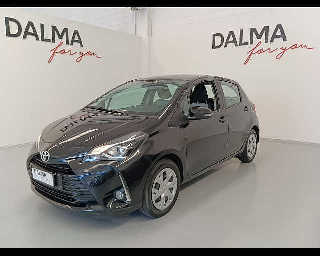 Toyota Yaris III 2017 Yaris 5p 1.0 Active my18