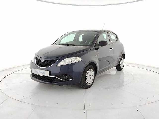 Lancia Ypsilon 1.2 silver ecochic gpl 69cv da Authos .