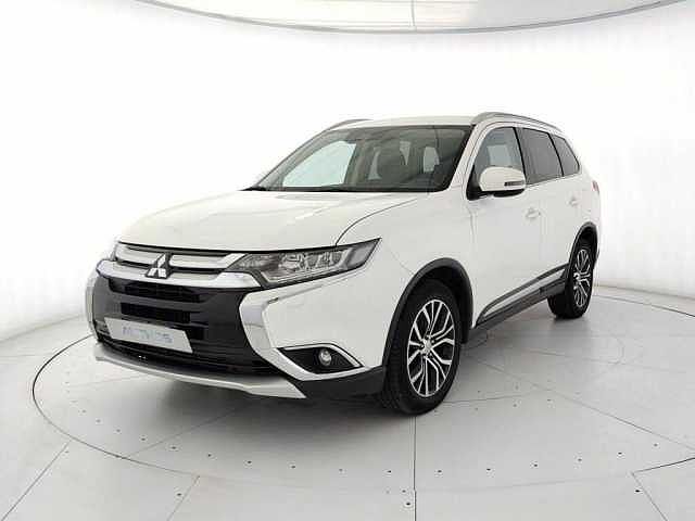 Mitsubishi Outlander 2.2 instyle plus sda diam.pack awd 7p.ti auto my17