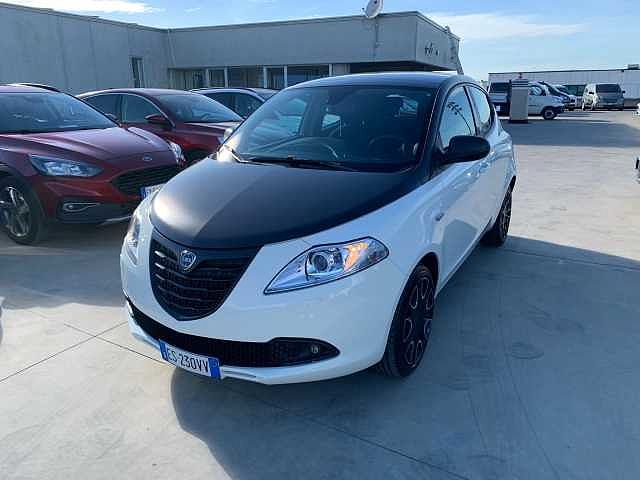 Lancia Ypsilon 3ª serie 1.3 MJT 16V 95 CV 5 porte S&S S Momodesign