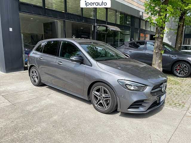 Mercedes-Benz B180d Premium AMG auto